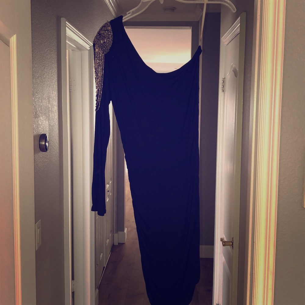 Shoulder dress
